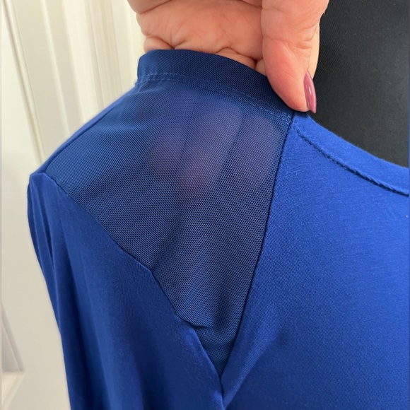 Nicole Miller Sport Split Back Top - Picture 5 of 14